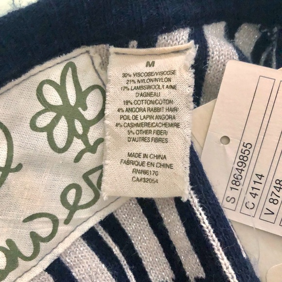 Piano Music Cardigan - NWT - Picture 5 of 5